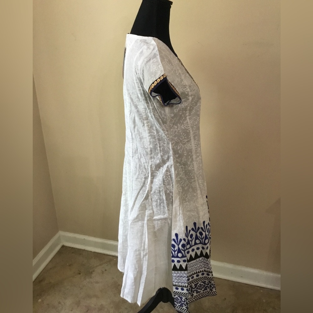 Trishaa Women’s Blue White Gold Embroidered Indian Ethnic Dress Size S NWT - Picture 4 of 10